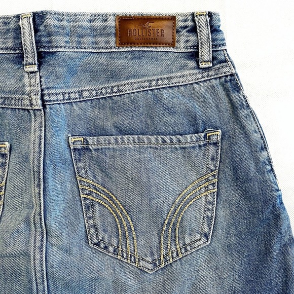 16. Hollister High Rise Frayed Denim Mini Skirt - Picture 5 of 6